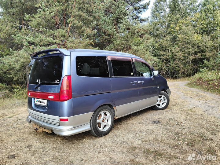 Nissan Serena 2.5 AT, 2001, 270 000 км