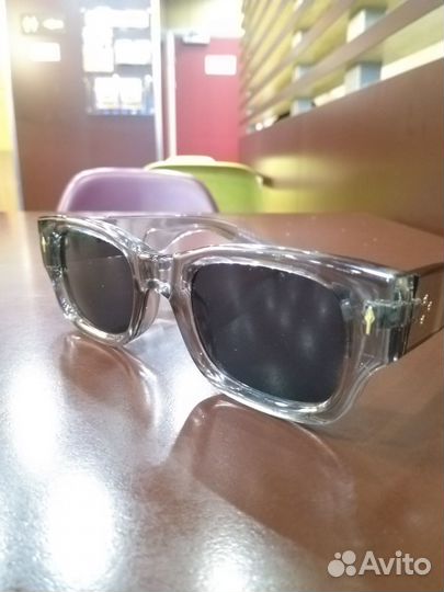 Солнцезащитные очки