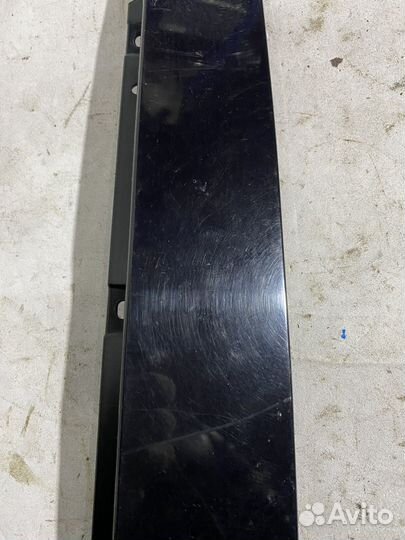 Накладка двери передней левой Audi A4 B8