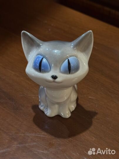 Фигурка статуэтка фарфор кот серый