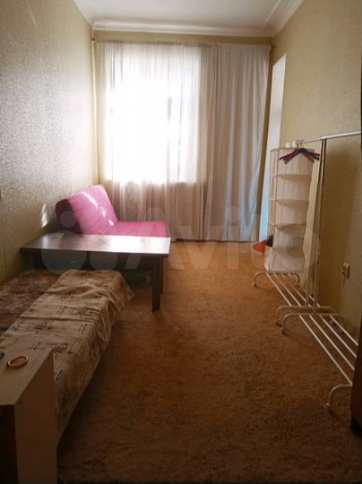 Комната 20 м² в 2-к., 2/4 эт.