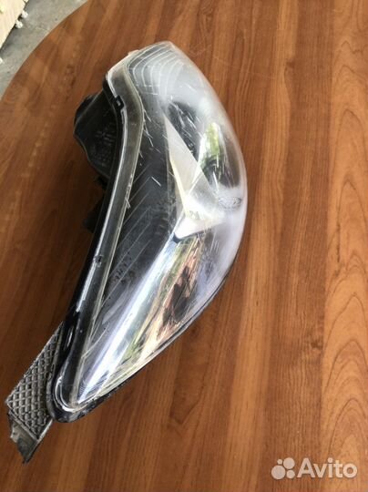 Фара ford focus 3