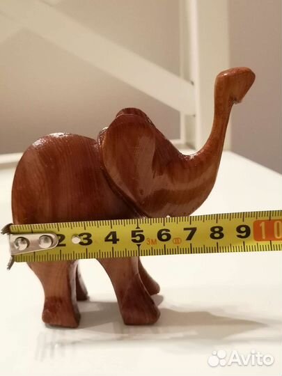 Слон из натурального дерева