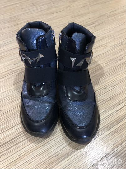 Ботинки на девочку