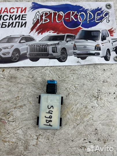 Датчик радарный/corner radar unit правый Genesis