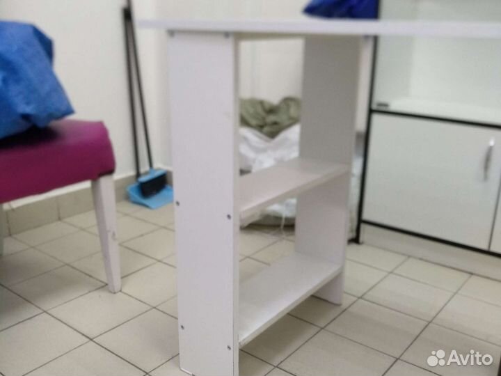 Стол для маникюра бу