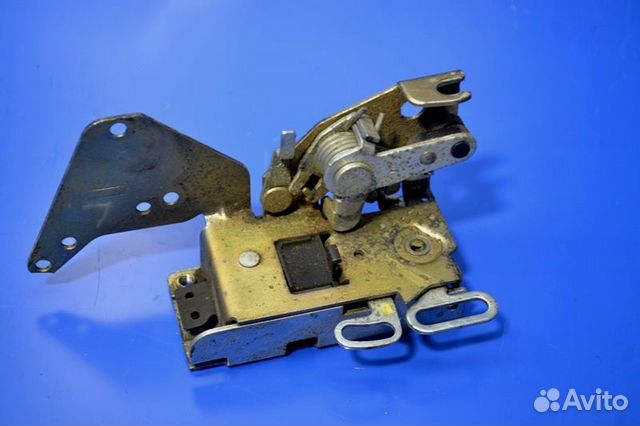 Замок двери, левый scania R-series (01.04)