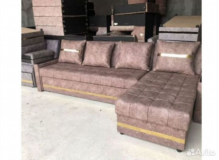 Диван угловой раскладной в наличии
