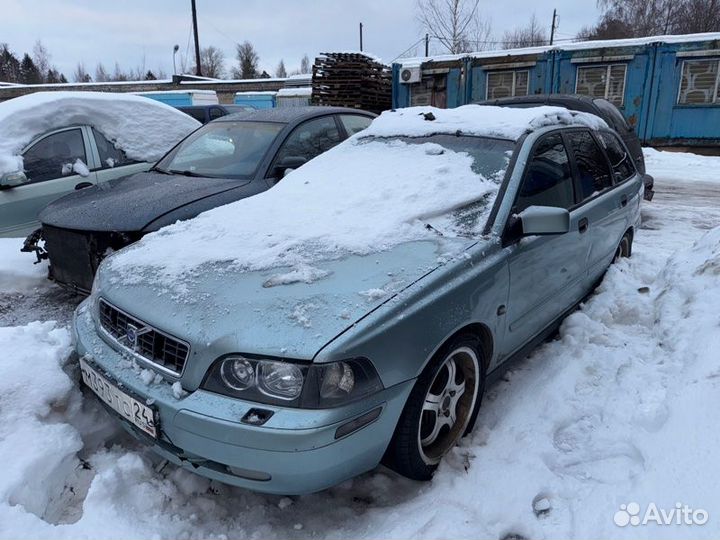 Кузов Volvo V40 универсал 1.9 B4204T 2000