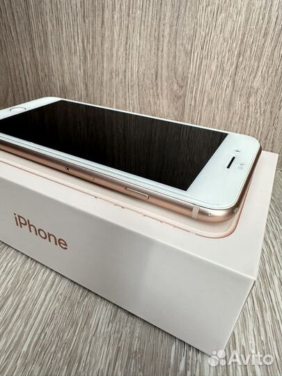 iPhone 8 Plus, 64 ГБ