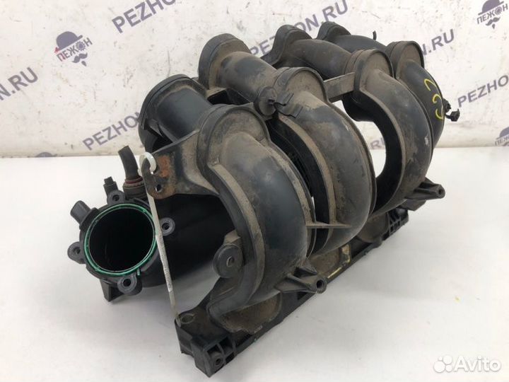 Коллектор впускной Ford Focus 1.6 2005-2011