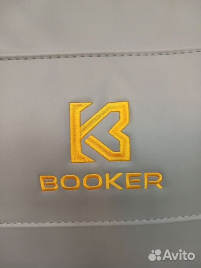 Массажное кресло