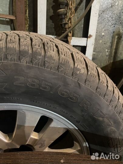 Continental IceContact 2 285/65 R17