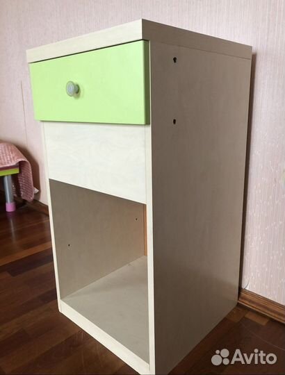 Тумбочка от спальни Италия