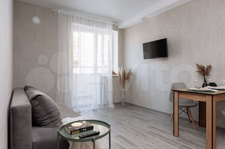 1-к. квартира, 43 м², 1/9 эт.