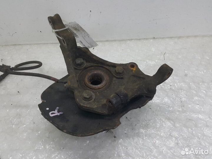 Кулак поворотный передний правый Kia Carnival