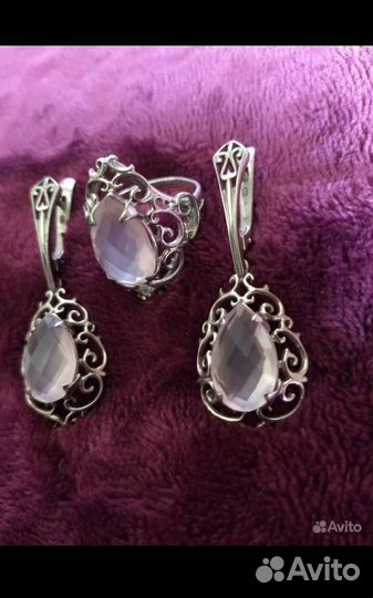 Серьги,кольцо,бусы,браслет.Серебро,розовый кварц