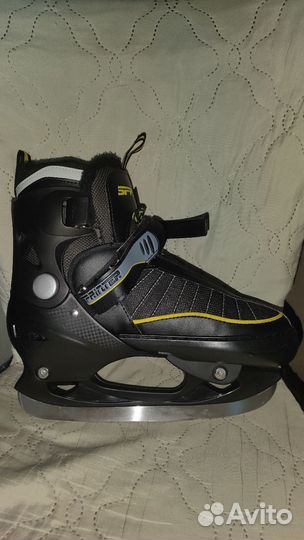 Коньки ледовые