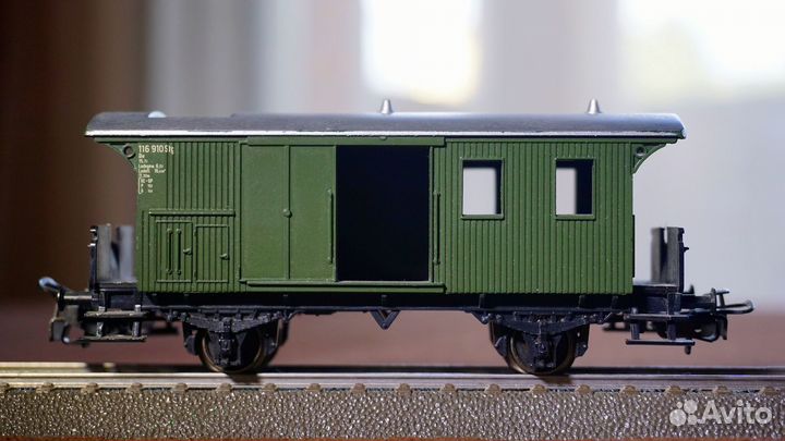 Рабочий на вагоноремонтный завод. Вахта