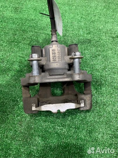 Суппорт тормозной задний правый Bmw 328I F30