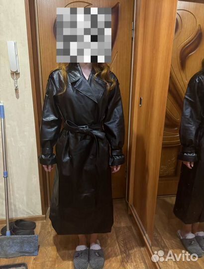 Кожаный плащ женский