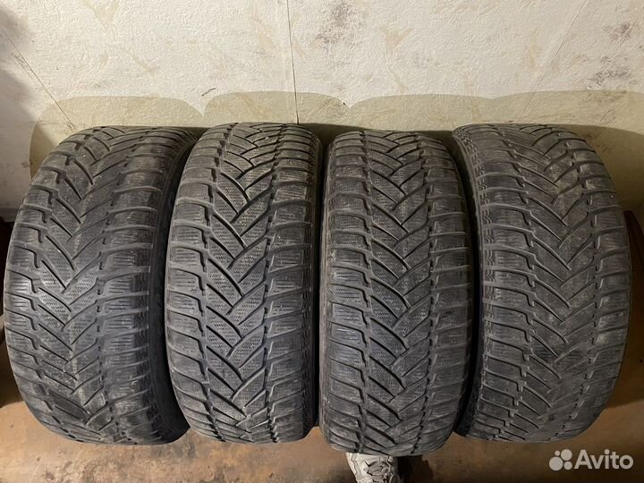 Dunlop SP Winter Sport M3 245/55 R17 102