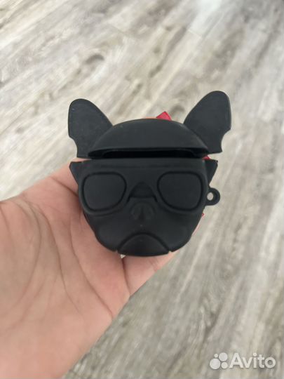 Чехол на airpods