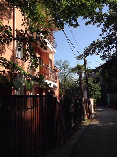 Комната 15 м² в 8-к., 3/3 эт.