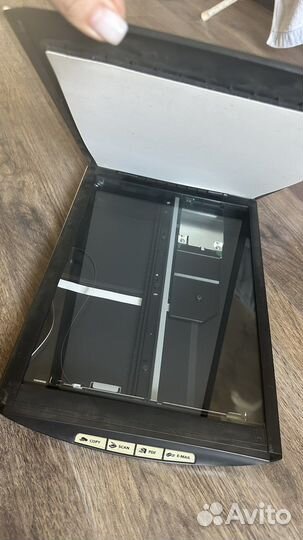 Сканер Canon Сanoscan lide 100