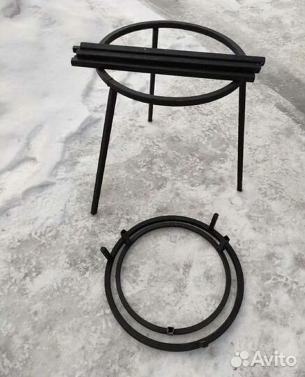 Подставка под казан походная