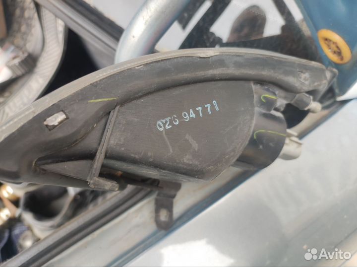 Поворотник Мазда 626