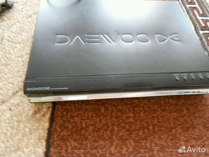 Продаю двд проигрыватель в комплекте пульт