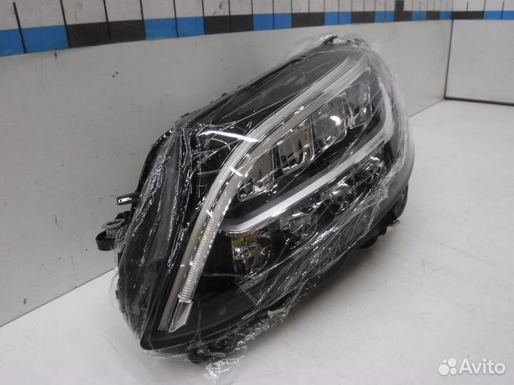 Фара левая Mercedes-Benz C-Class