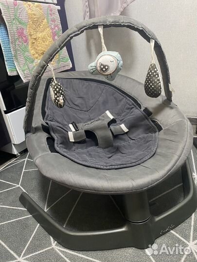 Шезлонг качалка качель nuna leaf