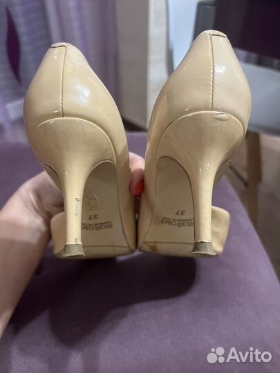 Туфли лодочки бежевые 37