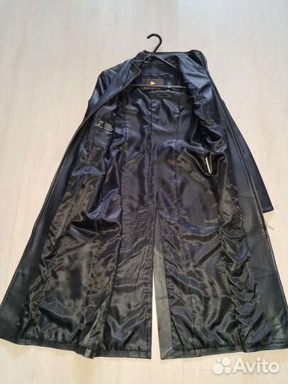 Кожаный плащ