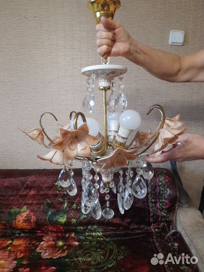 Хрустальная люстра