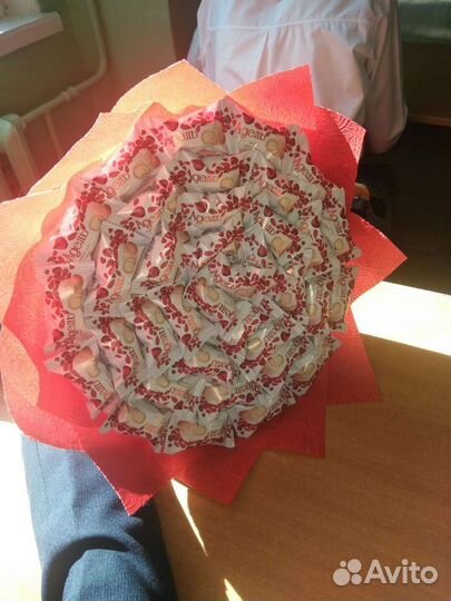 Сладкие букеты из конфет