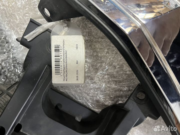 Решетка радиатора Honda stepwgn