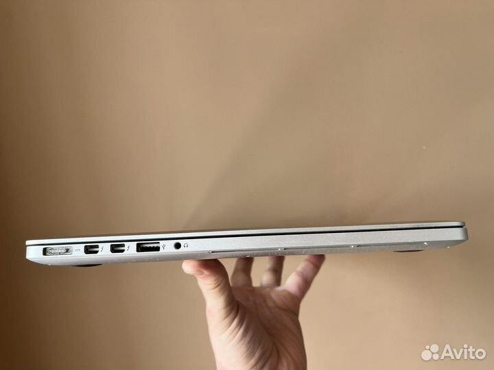 Apple MacBook Pro 15 late 2013 1Tb/2.6ghz