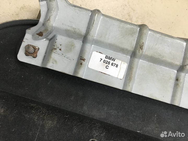 Обшивка багажника bmw 7 e65 e66