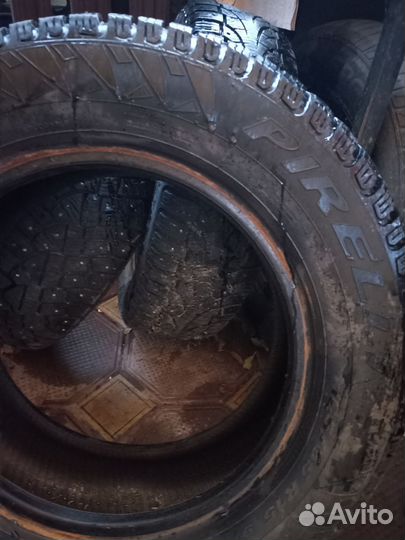 Pirelli Carrier Winter 185/65 R15