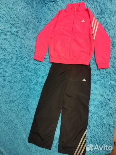 Костюм спортивный