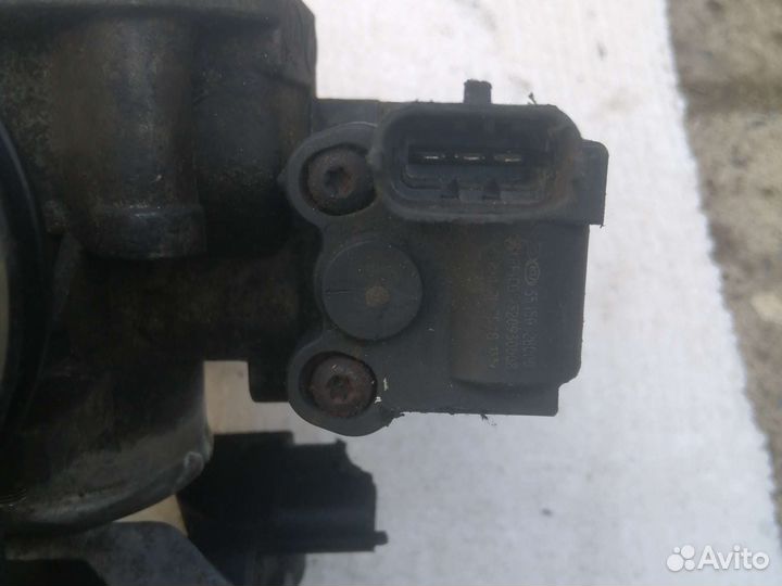 Заслонка дроссельная Hyundai\Kia 35100-2B100