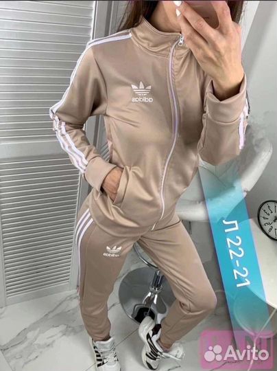 Спортивный костюм женский новый