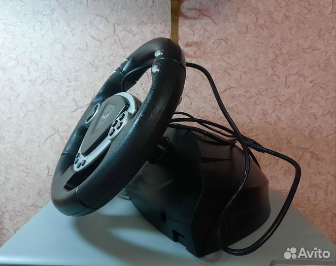 Руль и педали 