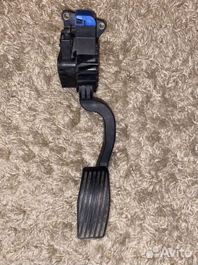 Педаль газа