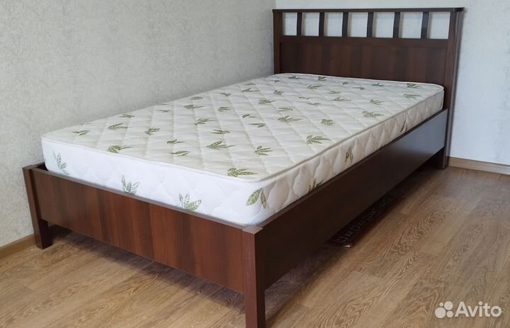 Продам кровать 120х200