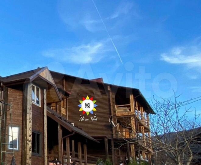 Дом 372 м² на участке 6,8 сот.