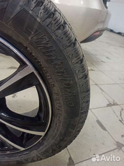 Литые диски r15 на kia rio бу с зимней резиной